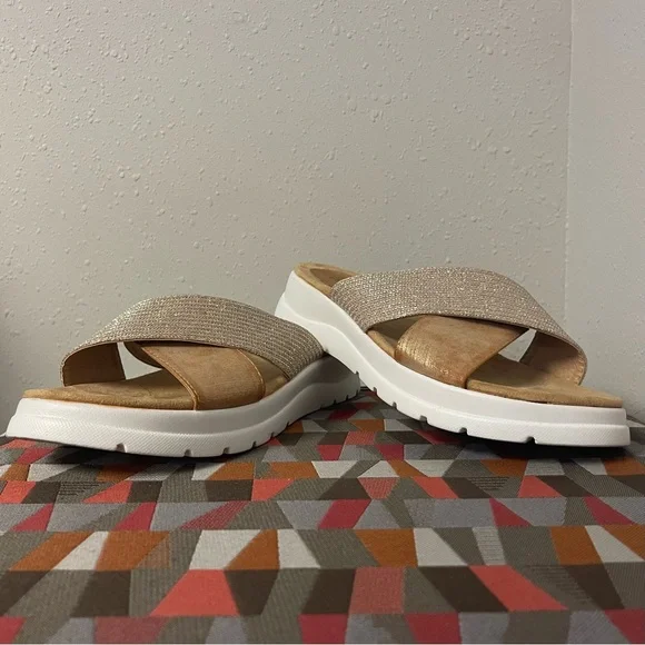 G.N.D. Crossover Platform Sandal - White Tan & Gold Tones - Size 10 - Picture 3 of 12